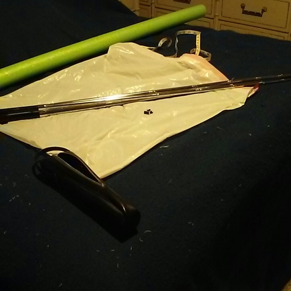 Vintage Swallow Camera Tripod - Picture 6 of 8